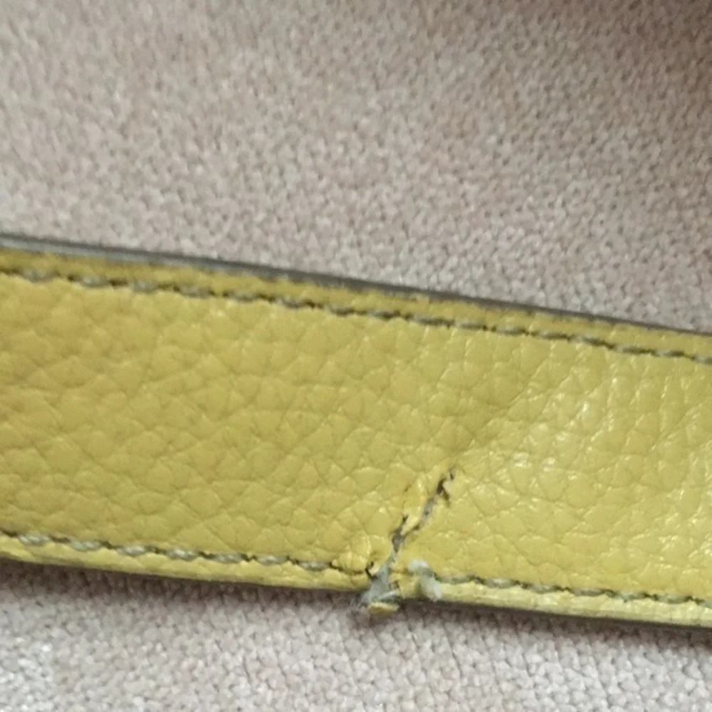 TIGNANELLO Yellow Pebble‎ Leather Crossbody